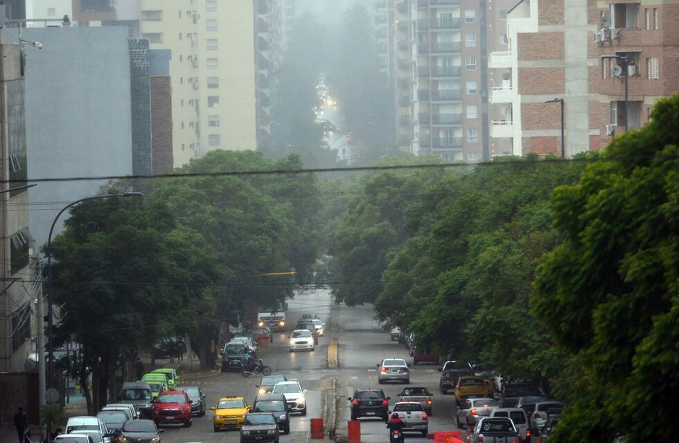 Vecinos reportan neblina en las calles porteñas: las causas del fenómeno