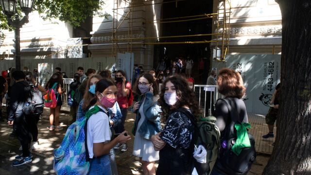 El Colegio Nacional de Buenos Aires volvió a tener clases presenciales.