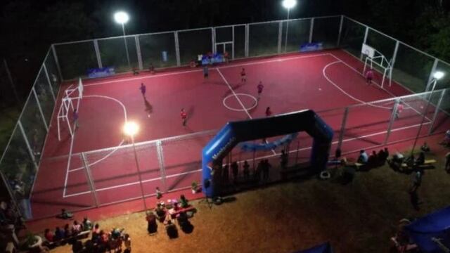 Inauguraron un nuevo playón deportivo en la ciudad de Montecarlo.