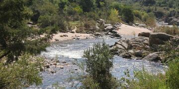 PLAYA DE LOS HIPPIES. La zona aproximada donde murió el joven de 24 años (La Voz / Archivo).