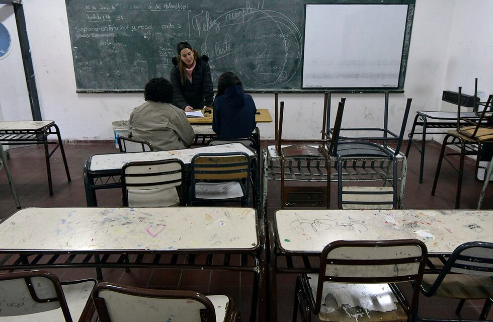 Ratifican y recuerdan multan en Mendoza con hasta $81.000 a los padres que no envían a sus hijos a la escuela