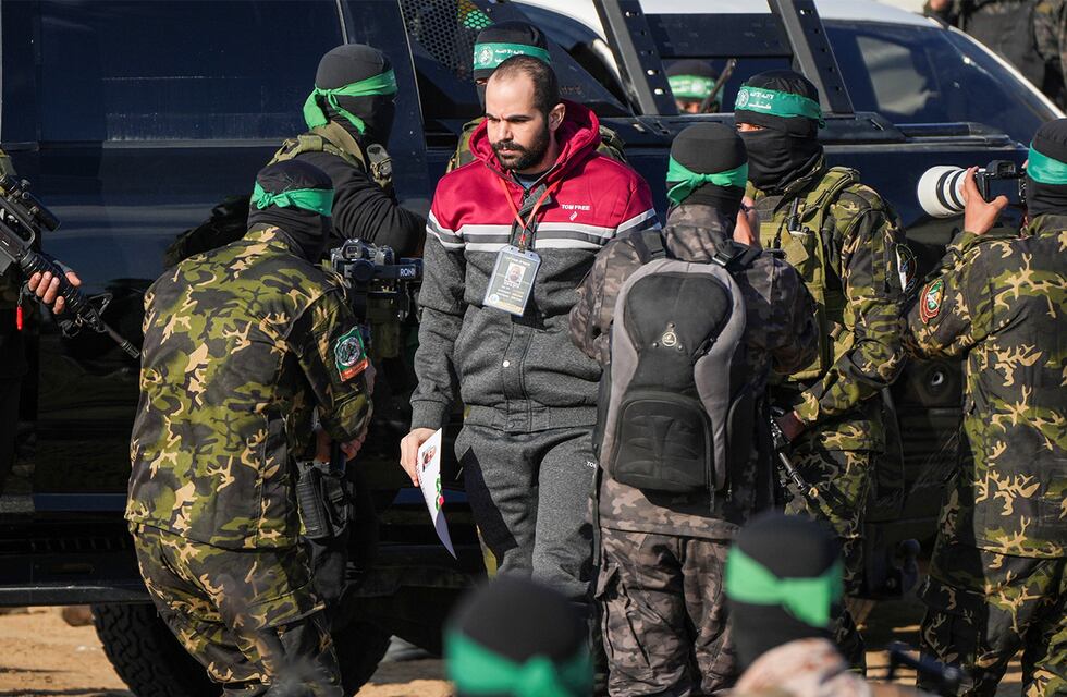 Hamas liberó a tres nuevos rehenes, entre ellos el argentino-israelí Yarden Bibas