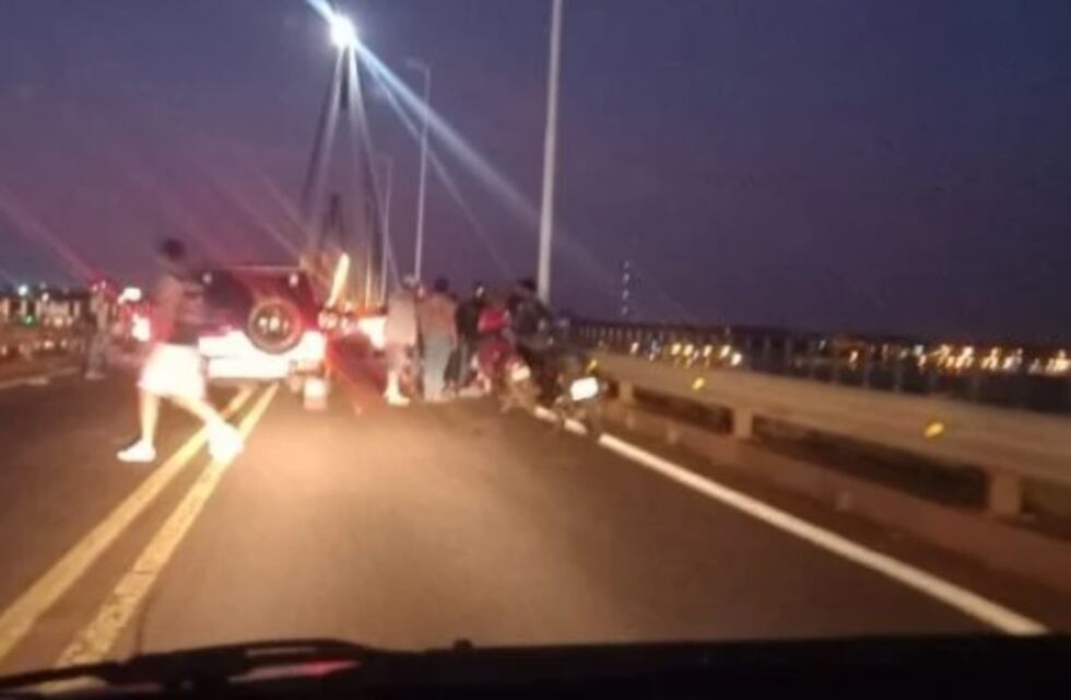 Falleció la mujer que protagonizó un accidente de tránsito sobre el puente internacional Posadas-Encarnación
