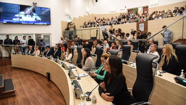 El cuerpo deliberativo tiene 28 representantes.