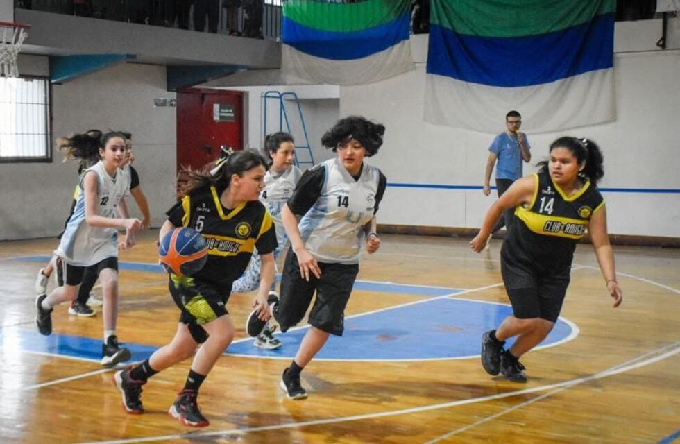 Ushuaia: se puso en marcha la Liga Municipal de básquet U12