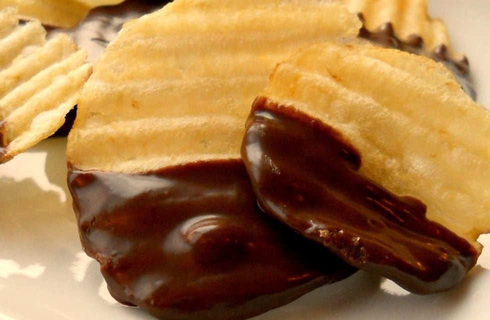 Mezcló papas fritas con chocolate y el resultado sorprendió a más de uno: “10 de 10″