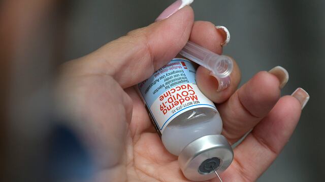 Estados Unidos solo aceptará las vacunas aprobadas por la OMS.