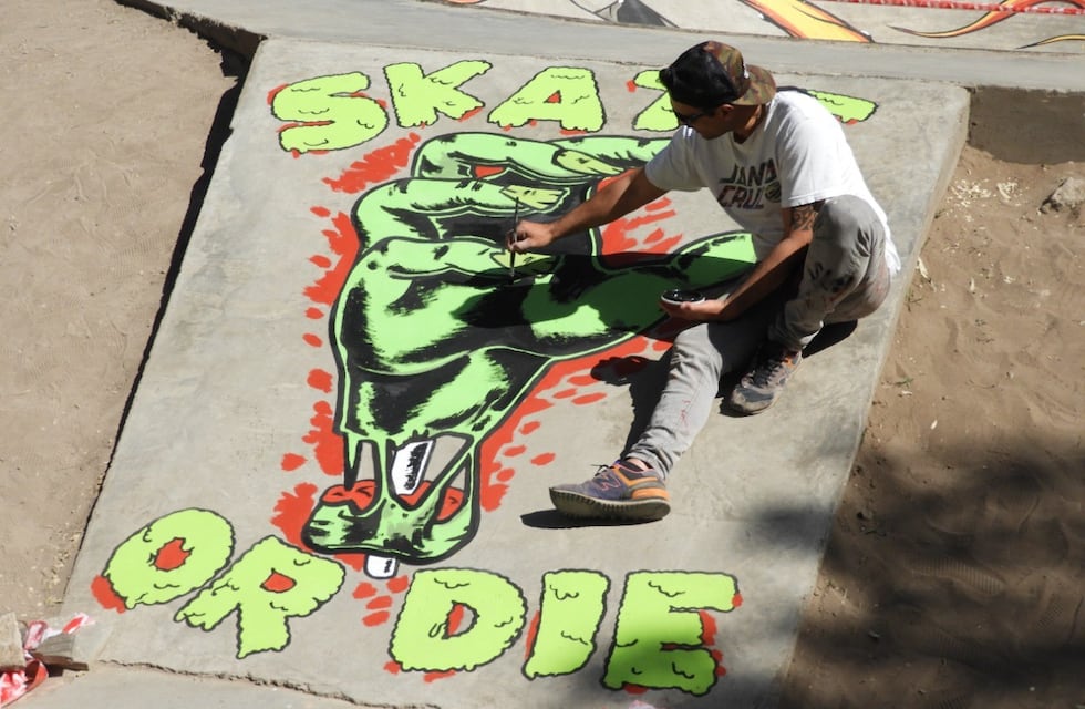 El arte urbano embellece la pista de Skate del Parque Sarmiento