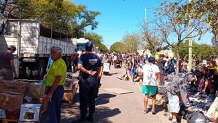 Un total de 7 camiones repletos de productos de higiene y alimentos fueron entregados a los damnificados por el temporal.