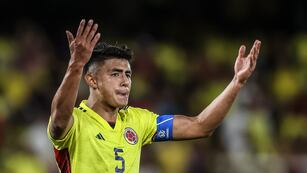 Kevin Mantilla en el seleccionado colombiano sub 20 en un partido ante Argentina. (Prensa Conmebol)