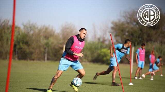 El zaguero Wilfredo Olivera se recuperó de una lesión muscular y está a disposición. Igual que Axel Ochoa (Prensa Belgrano).
