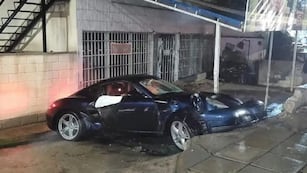 Estrellaron el Porche de un cliente