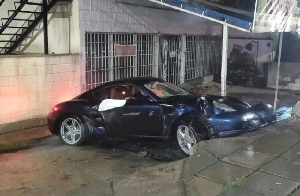 Insólito: dejó un Porche en el taller y los empleados salieron a dar una vuelta que “terminó mal”