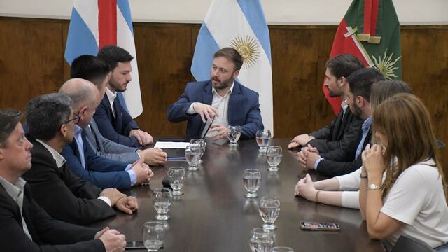 AZCUÉ RECIBIÓ AL SECRETARIO DE MODERNIZACIÓN DE LA PROVINCIA: SUMAR CONECTIVIDAD PARA CONCORDIA
