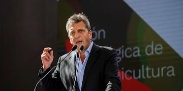 Sergio Massa y las nuevas medidas para liquidar a $300.