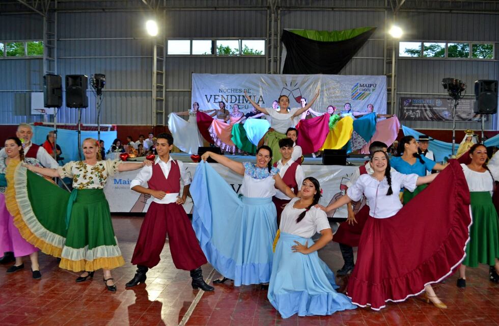 Postales de la segunda semana de las vendimias distritales de Maipú