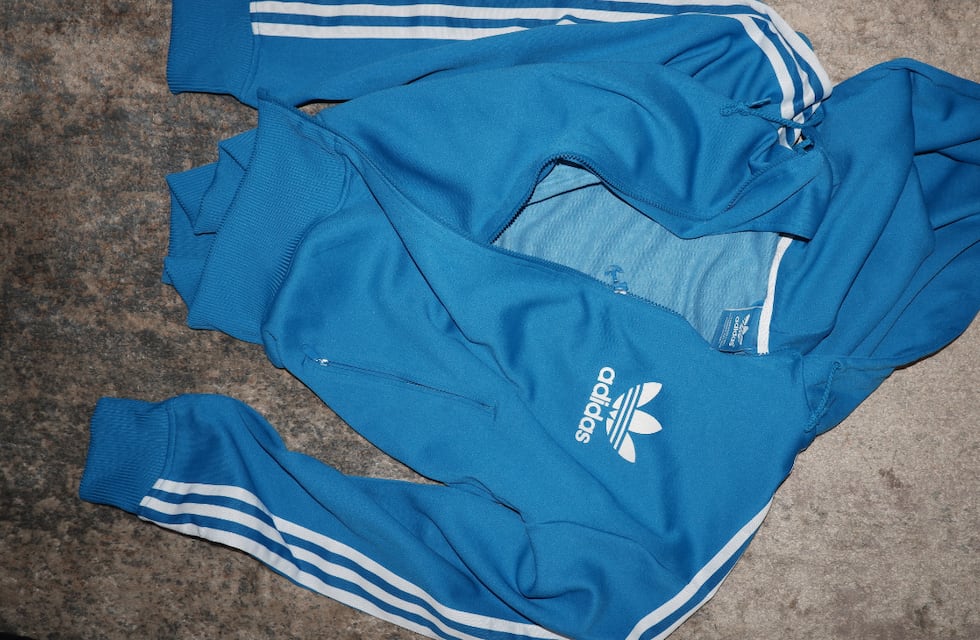 ¿Más barato que en Argentina?: esto es lo que vale un buzo Adidas en Miami