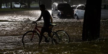 “El agua no causó mayores problemas y no hubo inundaciones ni anegamientos” dijo el director de Defensa Civil