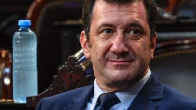 Edgardo Kueider permanecerá en Paraguay.