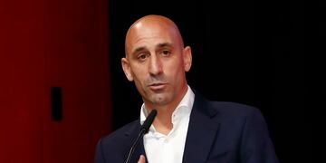 El presidente de la Federación Española de Fútbol, Luis Rubiales, renunció a su cargo.