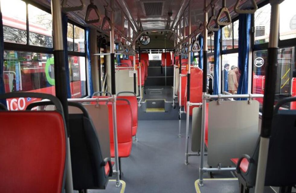 El transporte público funcionará como domingo los próximos 9 días