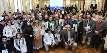 Osvaldo Jaldo encabezó la entrega de licencias a instituciones, empresas y personalidades destacadas que proyectan lo mejor de la provincia al país y al mundo.