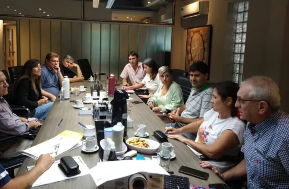 Municipales presionan por una reapertura de paritarias pero la Provincia se niega