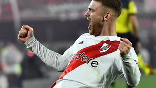 Lucas Beltrán abrió el marcador en River ante Estudiantes. El Vikingo ex Instituto y un torneo feroz (Prensa River).