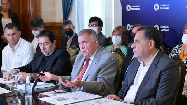 Presentaron la canasta navideña.