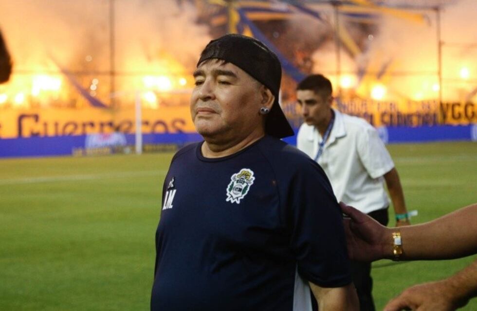 Central también despidió a Maradona