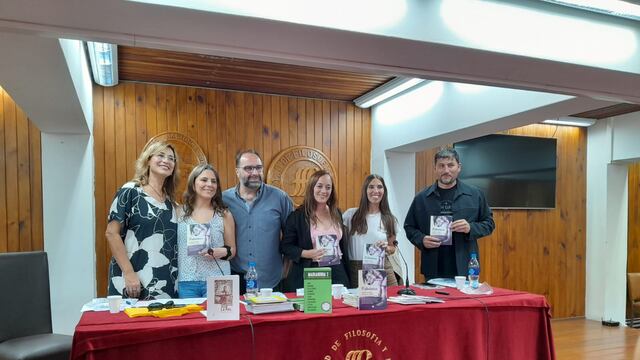 Conversatorio sobre Literatura y Fútbol en la UNCuyo, con Futbolíricas y Mariandina.