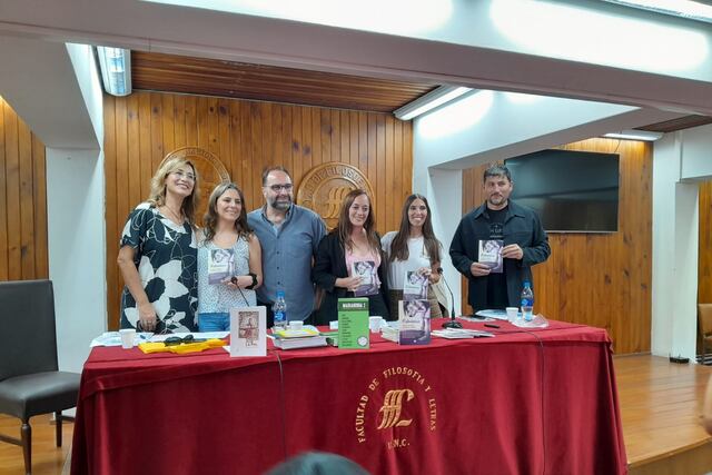 Conversatorio sobre Literatura y Fútbol en la UNCuyo, con Futbolíricas y Mariandina.