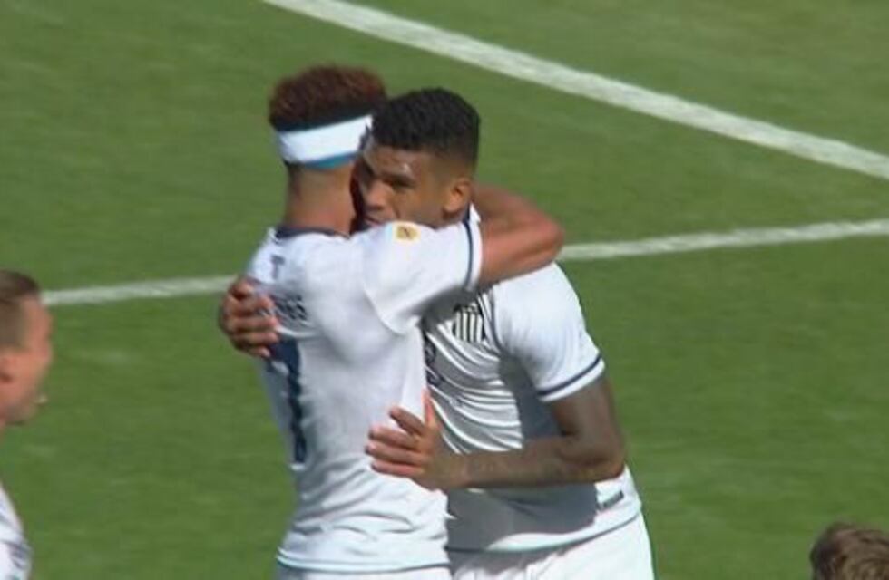 Los goles de la victoria para un Talleres que mantiene en alto su ilusión: a cuatro de River