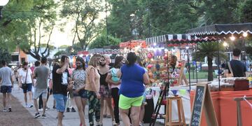 Gran convocatoria de Plaza Feria (Prensa Municipalidad de Rafaela)