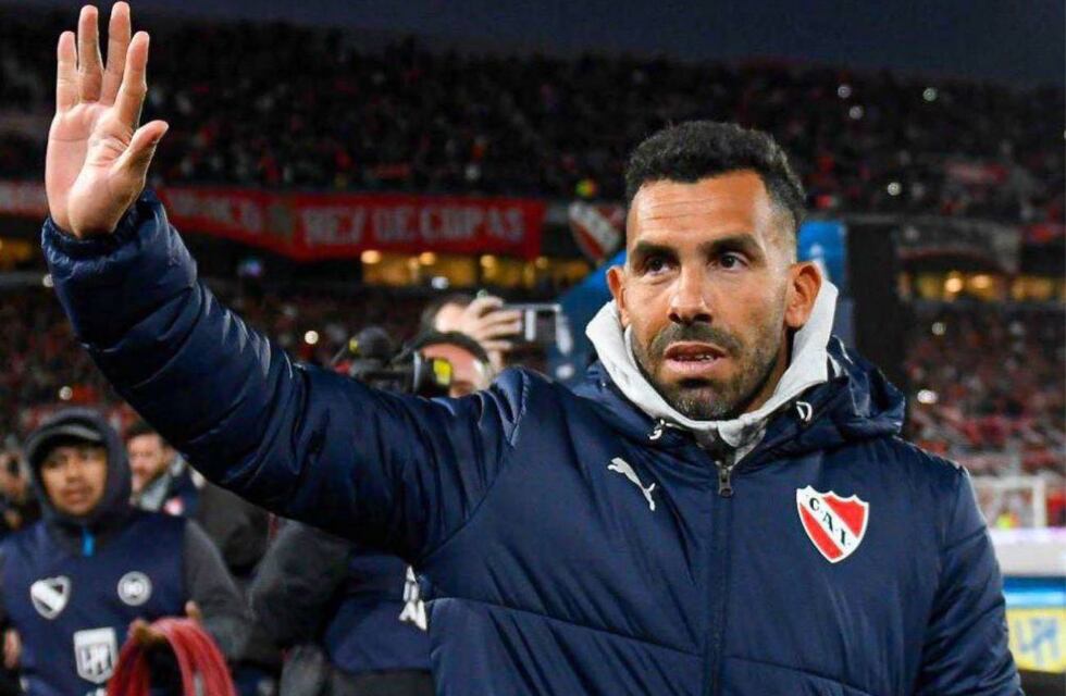 Carlos Tevez sufrió un accidente doméstico y debió ser trasladado de urgencia a una clínica