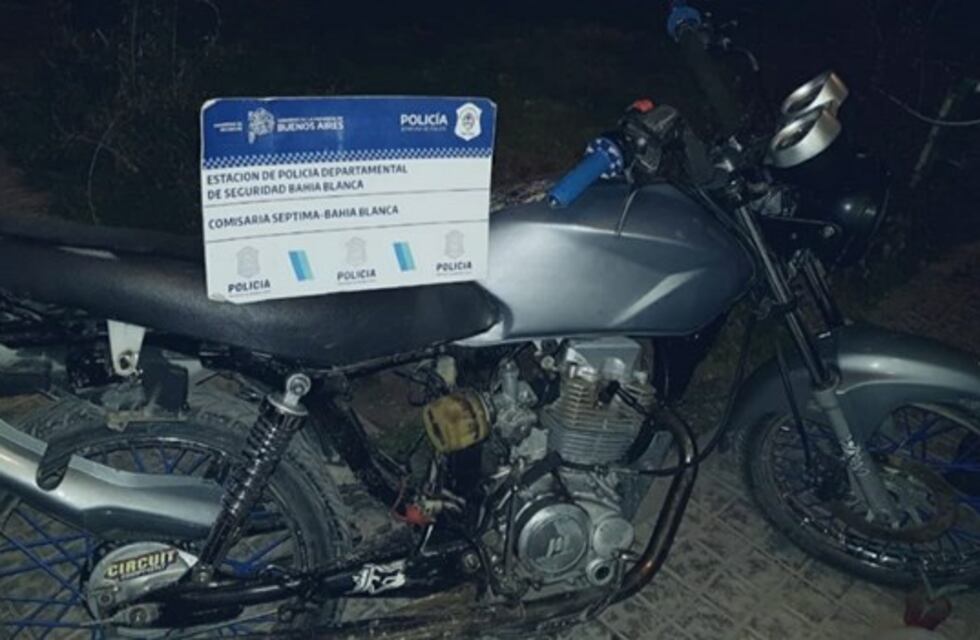Un motociclista se escapó de un control policial y fue aprehendido