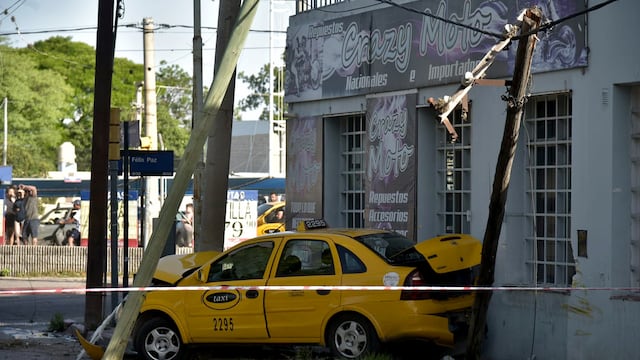 Accidente protagonizado por José Carmona, asesino de Gabriela Ceppi, durante su fuga. (Facundo Luque / La Voz)