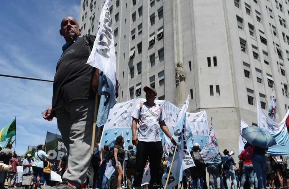 Por las irregularidades en el plan Potenciar Trabajo, la Justicia investiga a intermediarios y exige una auditoría especial