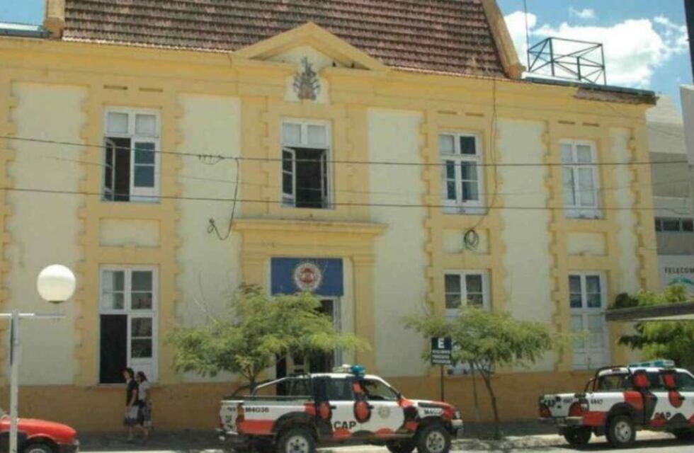 Cosquín: tienen 16 años y fueron detenidos mientras intentaba robar con armas de fuego