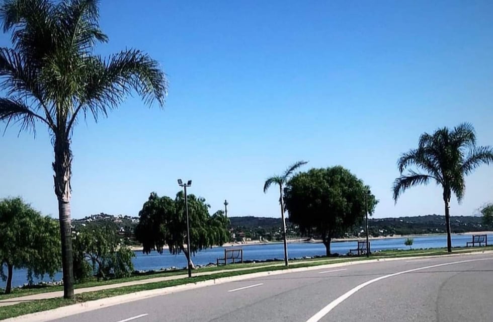 Cielo despejado y clima cálido en Villa Carlos Paz