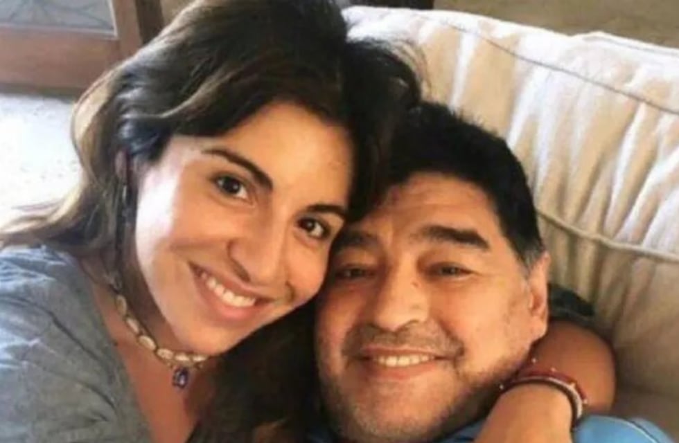 Gianinna Maradona recordó a su papá con un emotivo posteo en Instagram: “Mi amor eterno”