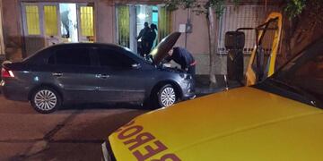El auto circulaba por calle Mendoza.