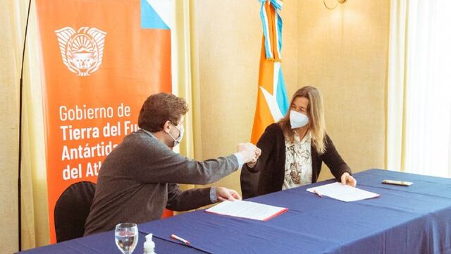 Rubricaron un convenio para el fortalecimiento del bienestar de las Fuerzas de Seguridad y articulación con las líneas 911 y 144