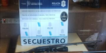 en un allanamiento por robo secuestran armas, municiones y un celular