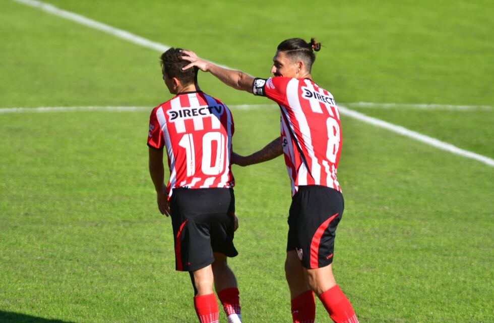 Restricciones por coronavirus: los torneos de fútbol, suspendidos