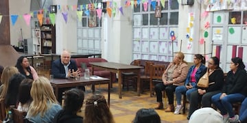 Tucumán refuerza la asistencia a personas en situación de calle ante la llegada del invierno.