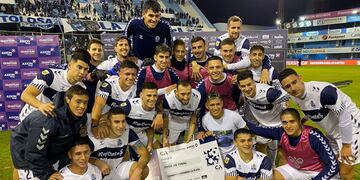 Gimnasia y Esgrima de La Plata le ganó a Flandria por 2 a 0. Pero el contexto del partido por Copa Argentina en Rafaela fue escandaloso