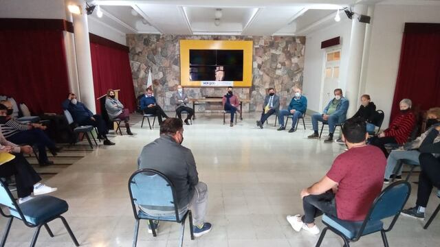 Reunión "de trabajo" entre vecinos del reciente barrio anexado y autoridades de Carlos Paz.
