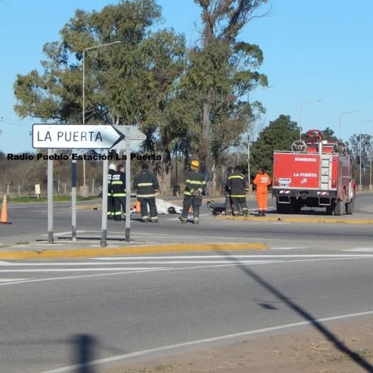 Una mujer falleció y una nena en grave estado tras un accidente vial en La Puerta