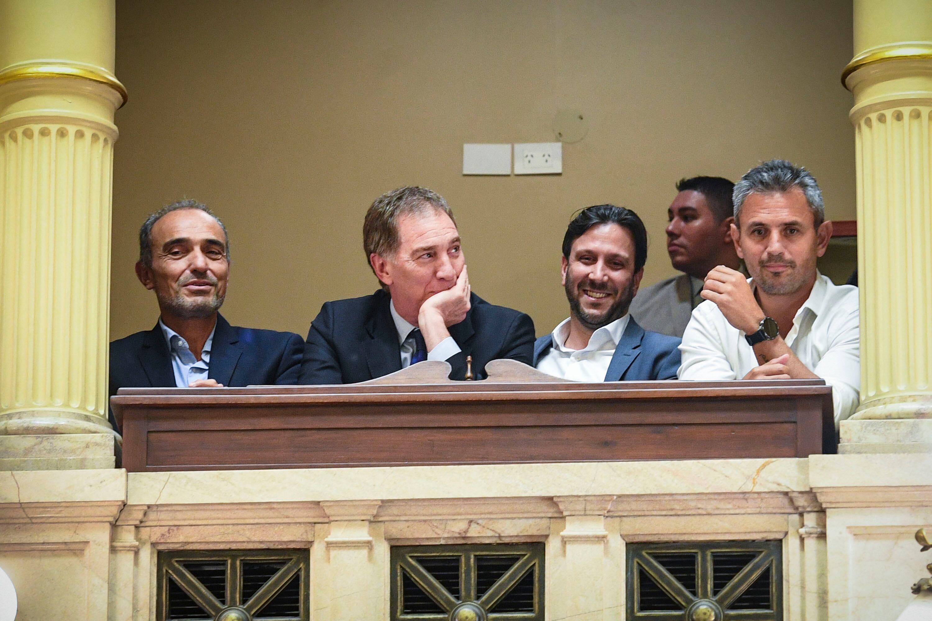 Diego Santilli y Martín Menem, ministro del Interior y presidente de Diputados, en la votación del Presupuesto 2026